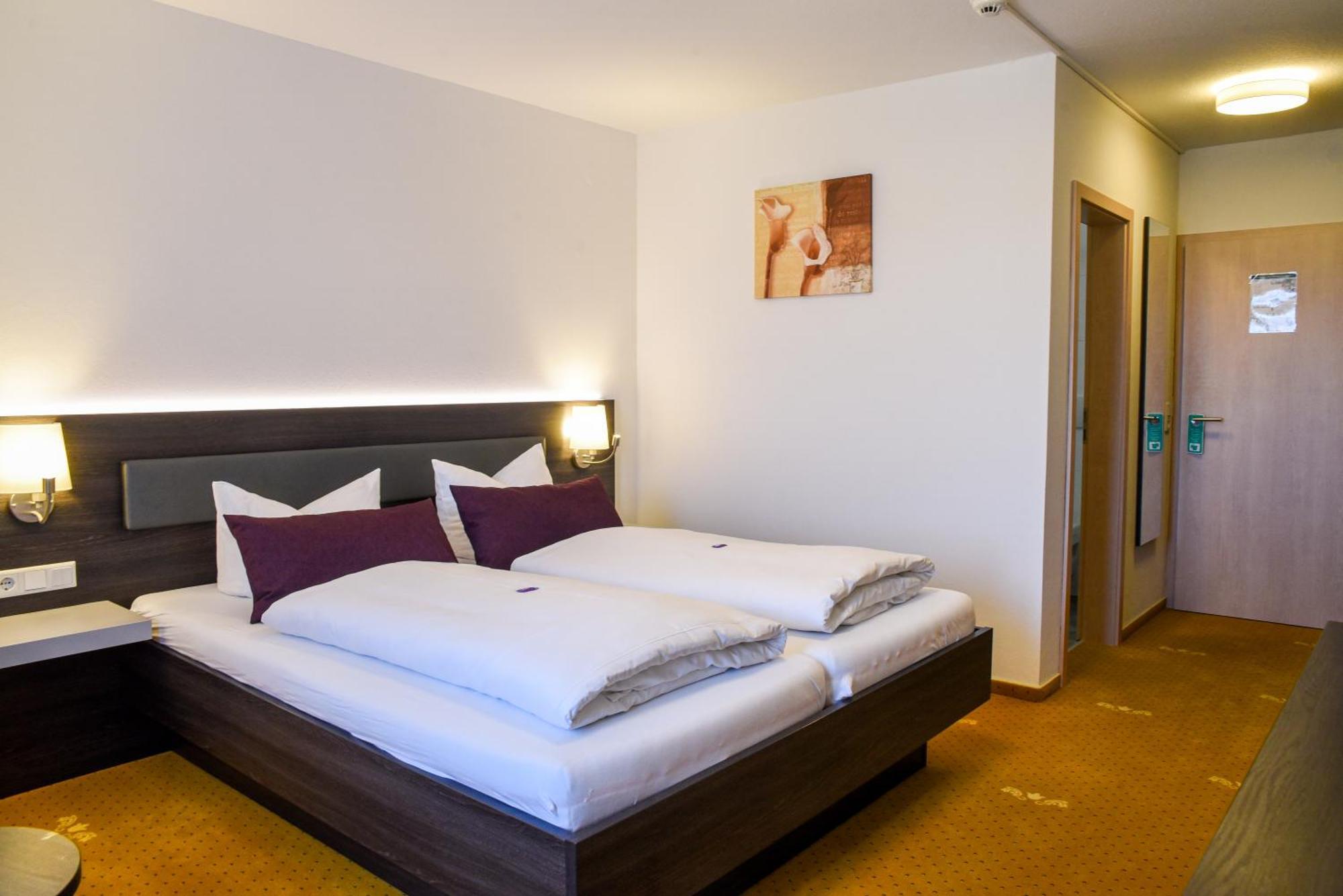 Hotel Nuernberger Hof 노이막트인더오버팔츠 외부 사진