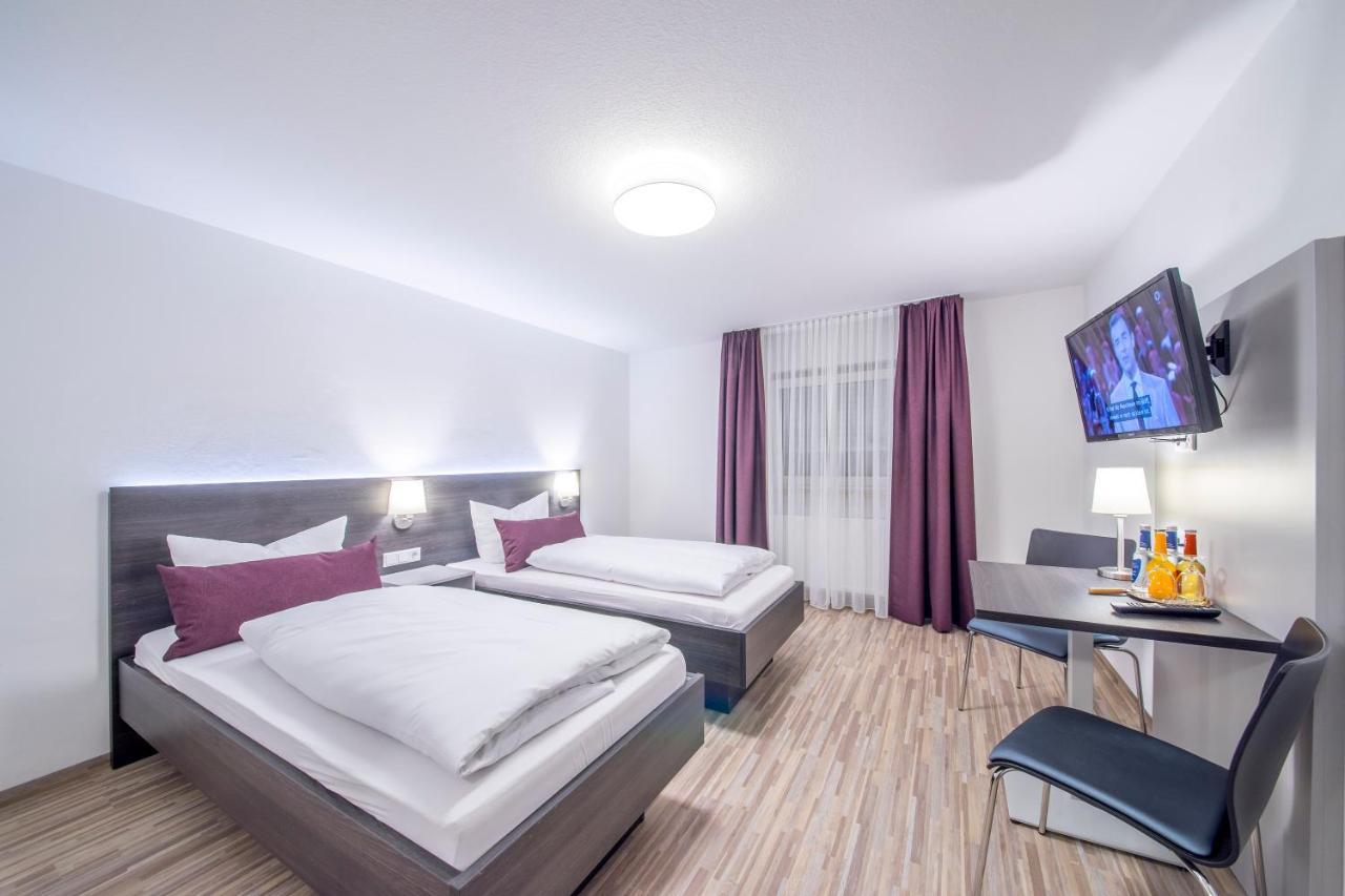 Hotel Nuernberger Hof 노이막트인더오버팔츠 외부 사진